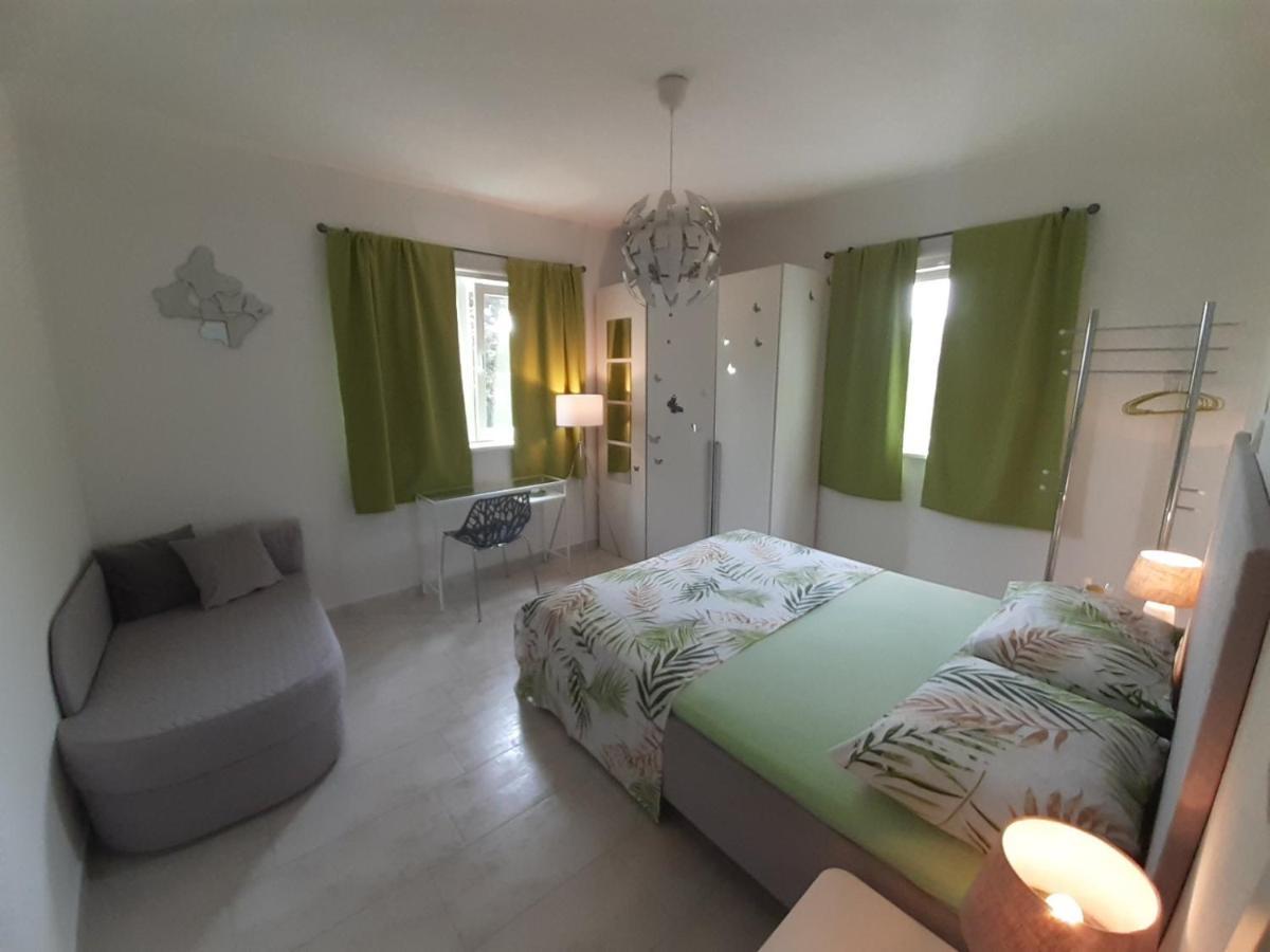 Apartment Mia Rab Town Kültér fotó